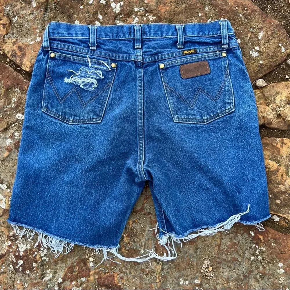 Vintage Wrangler cutoff Jean shorts fray hem distressed festival boho - Picture 3 of 9